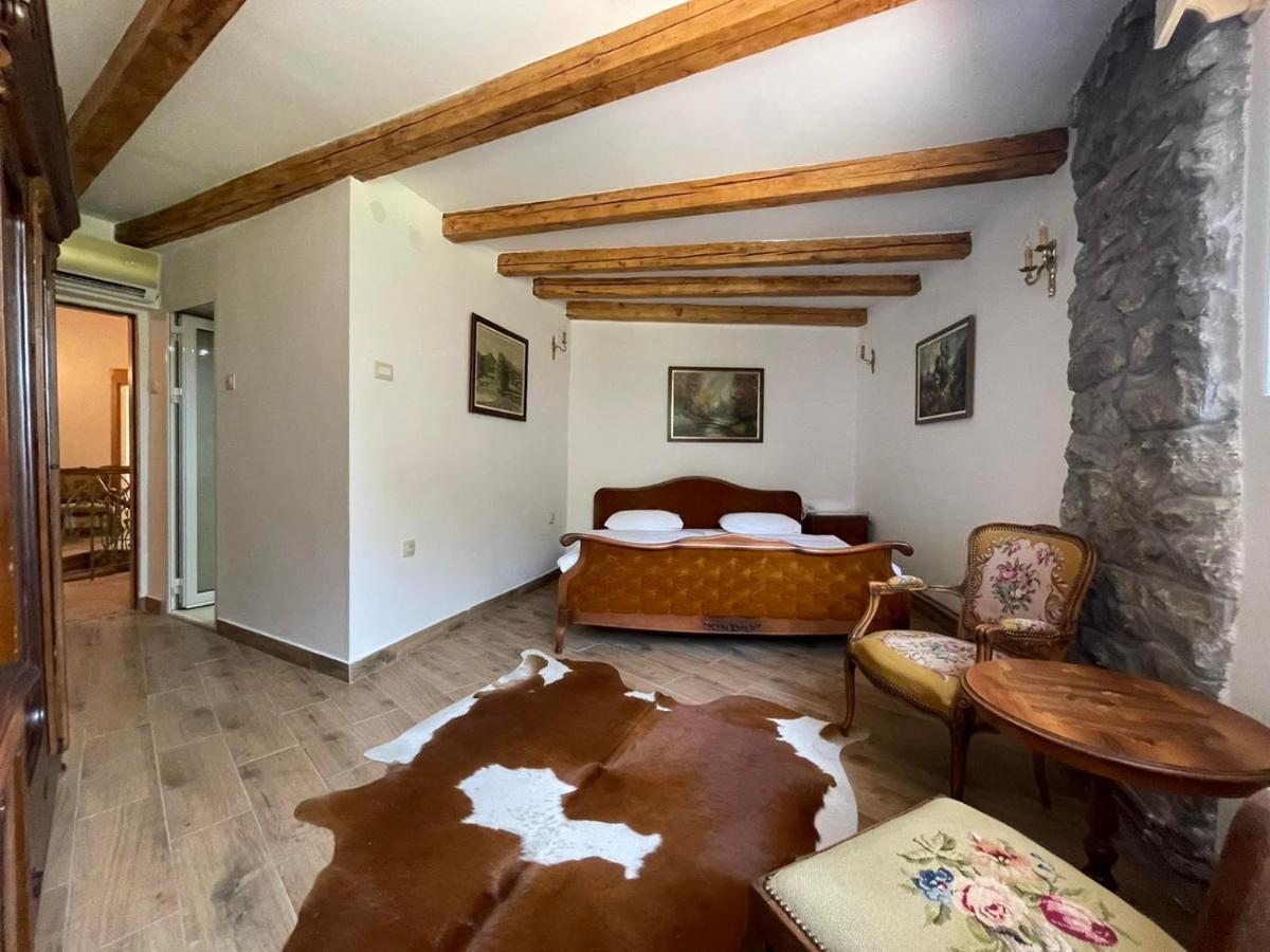Garni Hotel Oblacinsko Jezero Oblacina Exteriör bild