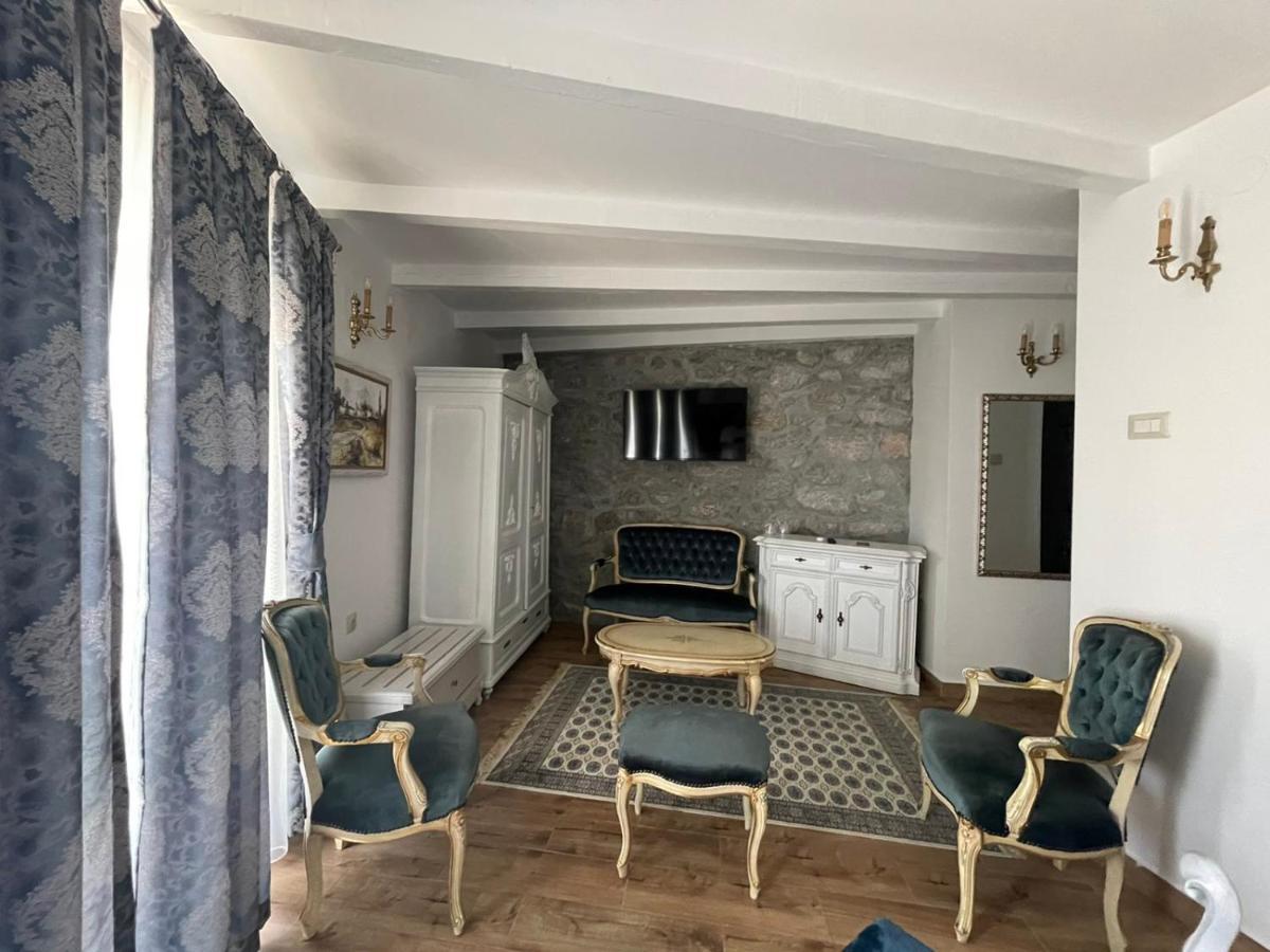 Garni Hotel Oblacinsko Jezero Oblacina Exteriör bild
