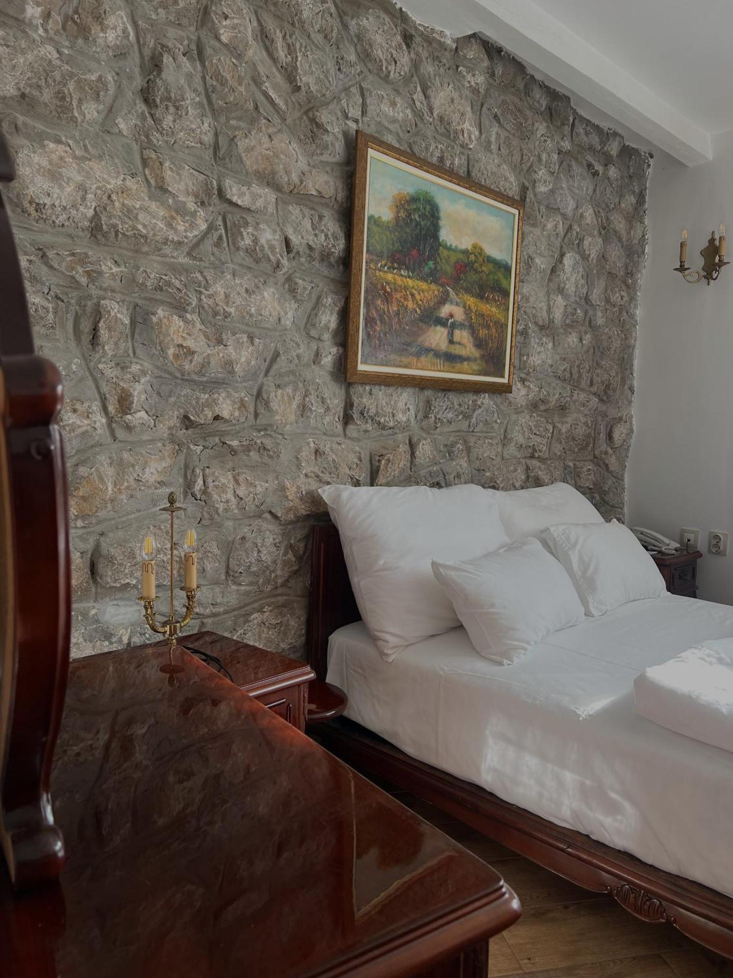 Garni Hotel Oblacinsko Jezero Oblacina Exteriör bild