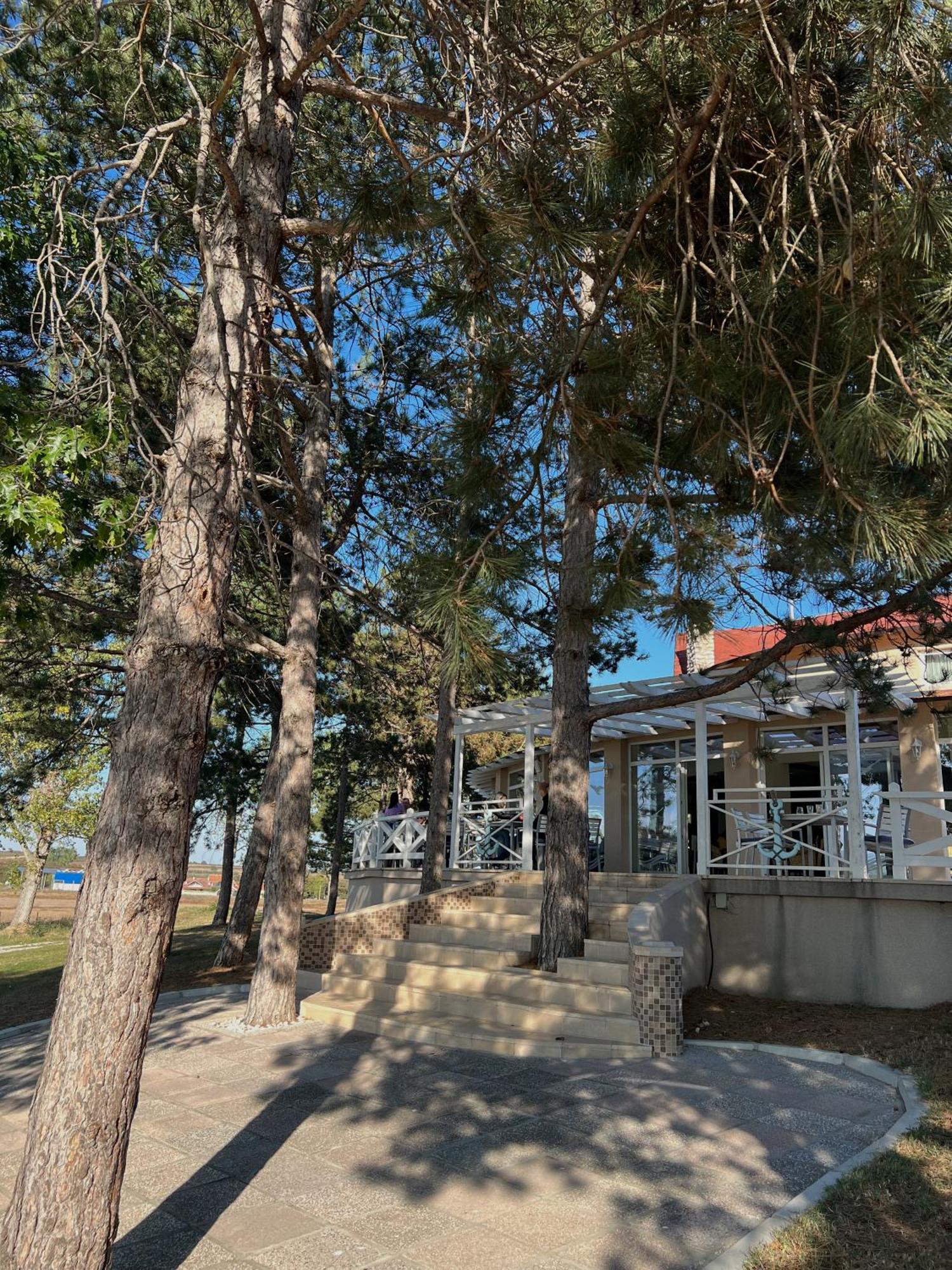 Garni Hotel Oblacinsko Jezero Oblacina Exteriör bild