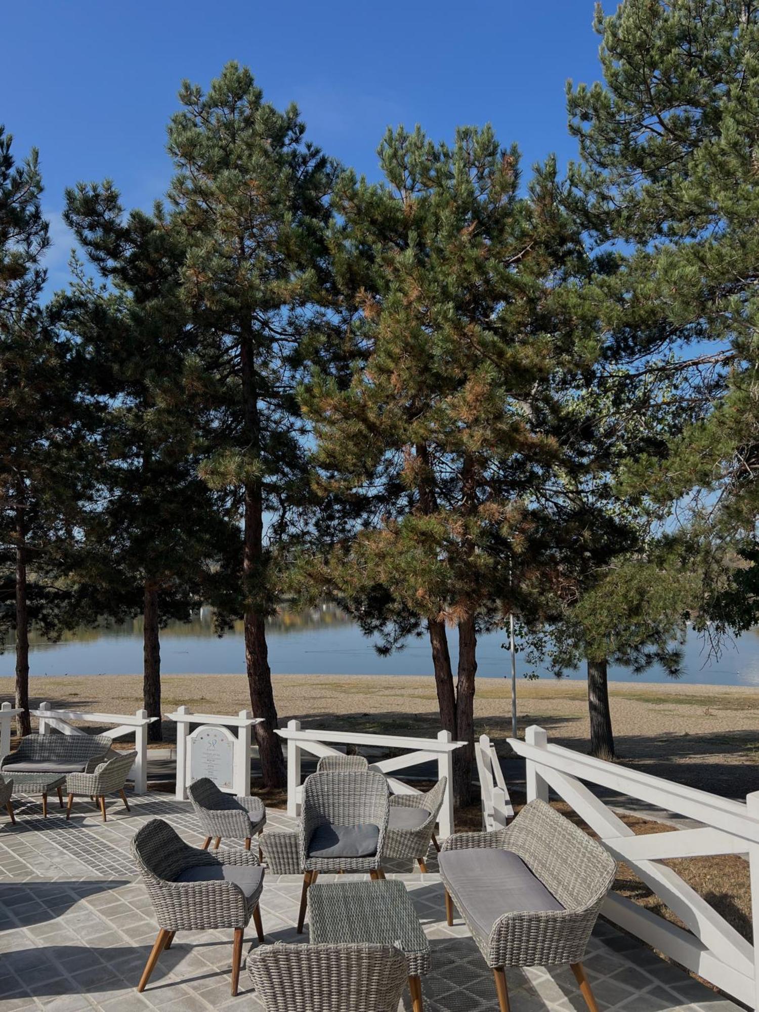 Garni Hotel Oblacinsko Jezero Oblacina Exteriör bild